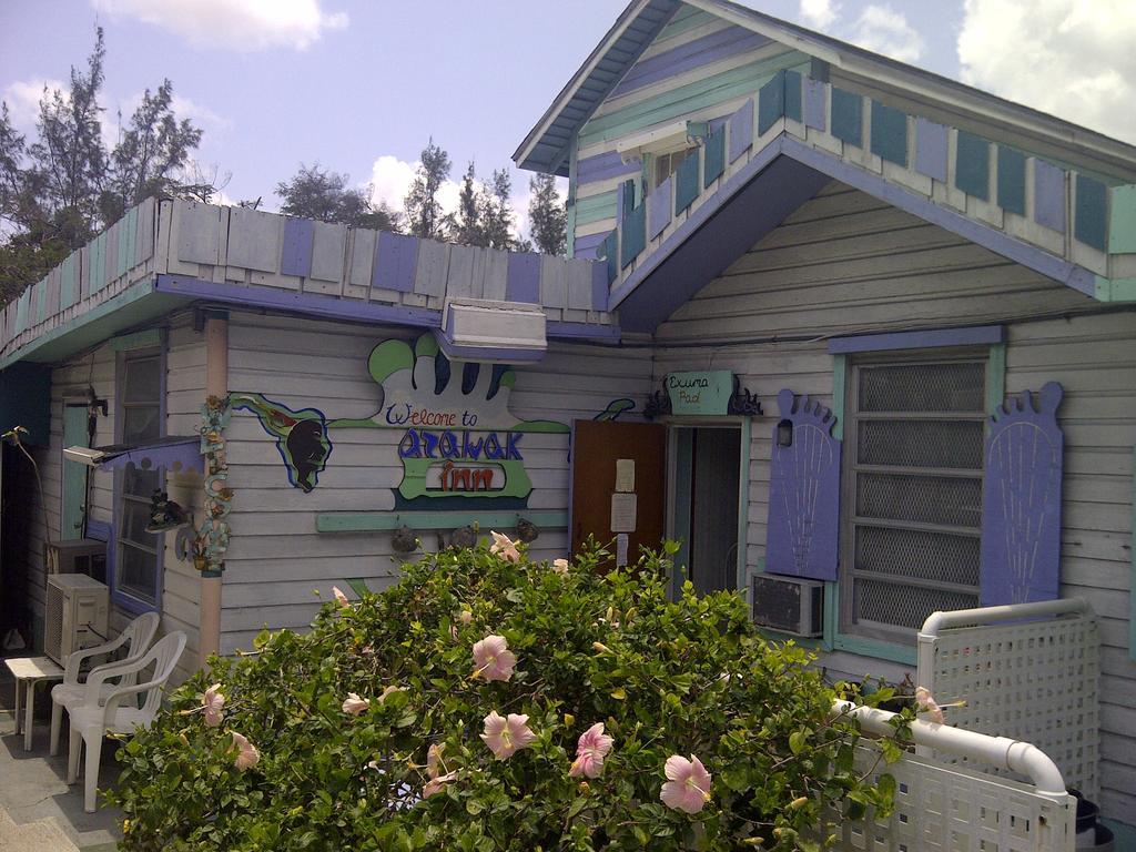 Arawak Inn Nassau Exterior photo