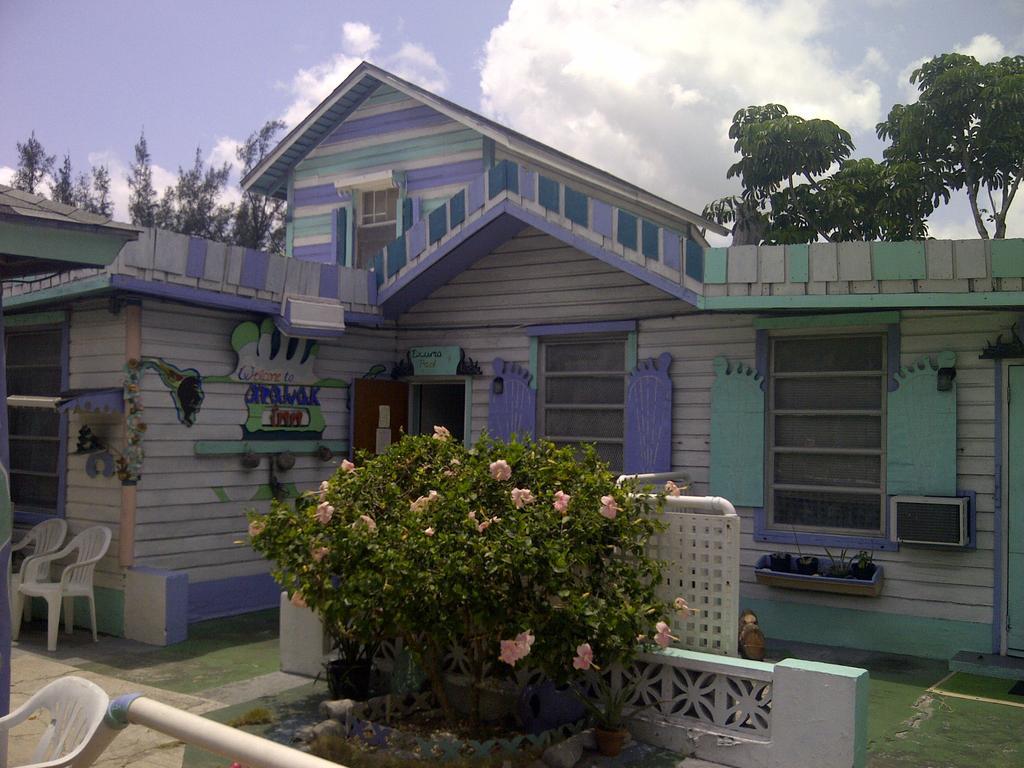 Arawak Inn Nassau Exterior photo