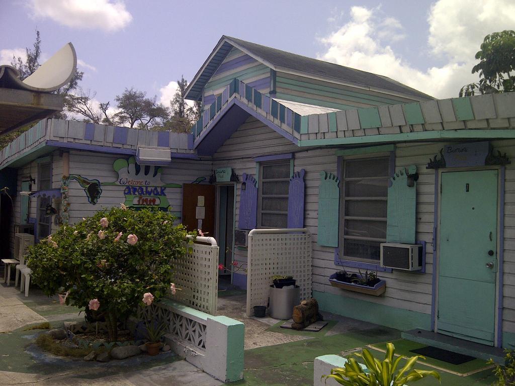 Arawak Inn Nassau Exterior photo