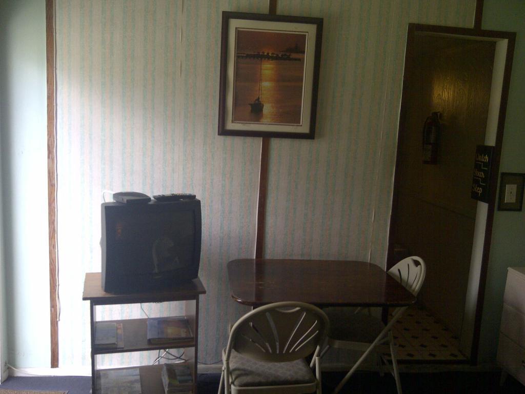 Arawak Inn Nassau Room photo
